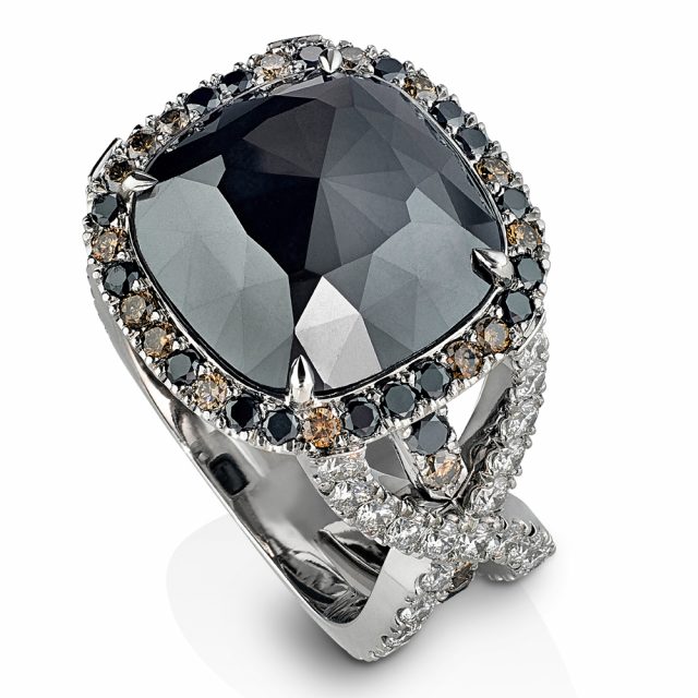 NEO NOIR, limited ring i platina med sorte, brune og hvite diamanter